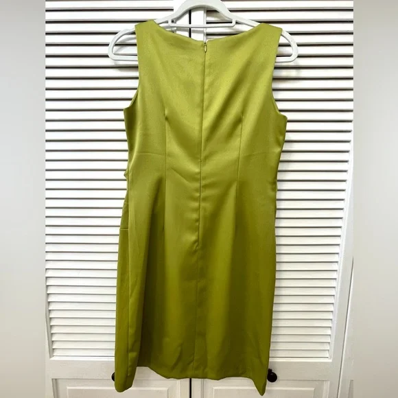 Stunning satin Roni Nicole cocktail dress - Picture 4 of 4